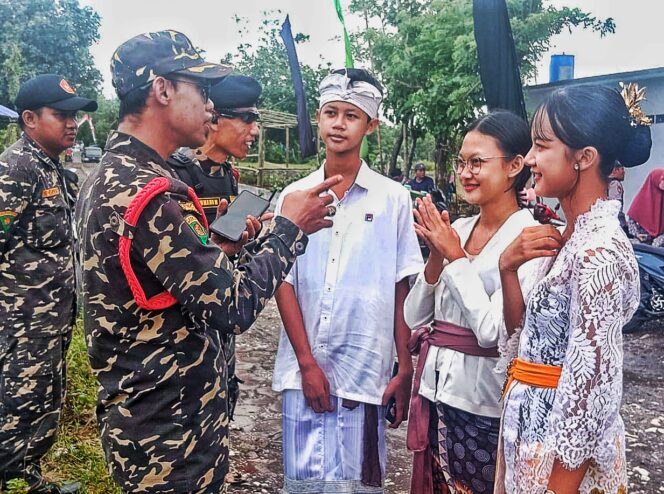 
					Umat Hindu Gelar Melasti, Banser Berpartisipasi Amankan Acara