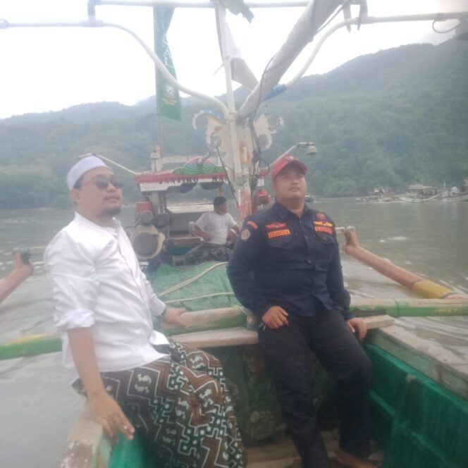 
					PAM Pawai Perahu bersama PC LDNU Kencong dalam rangka memperingati HSN dan sumpah pemuda 2025.
